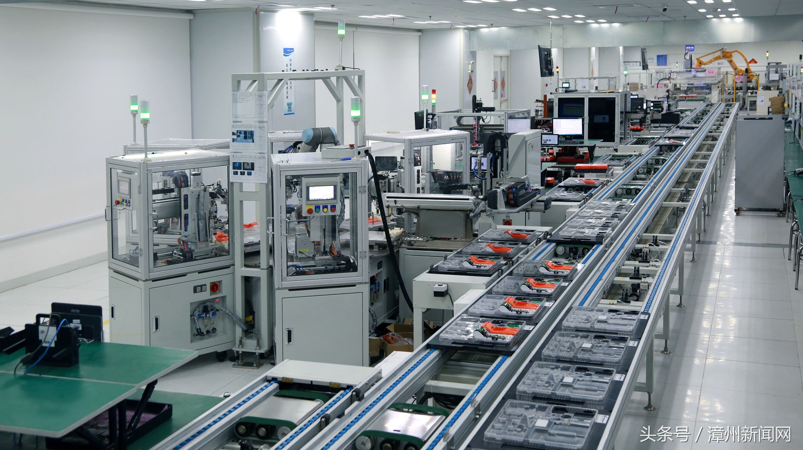 “关了灯,机器照样在生产”——宏泰漳州智慧工厂生产见闻