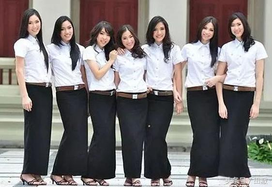 美国校服日本校服中国校服,世界各地的校服