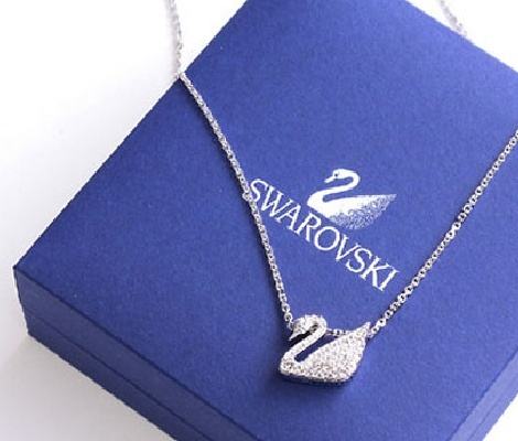 施华洛世奇各款寓意,施华洛世奇永不凋谢的玫瑰花