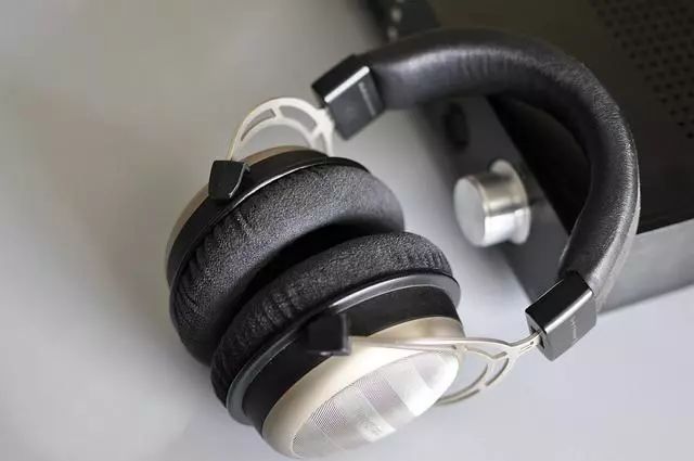 设备总价值超过80万，快来周六来发烧耳机俱乐部沙龙