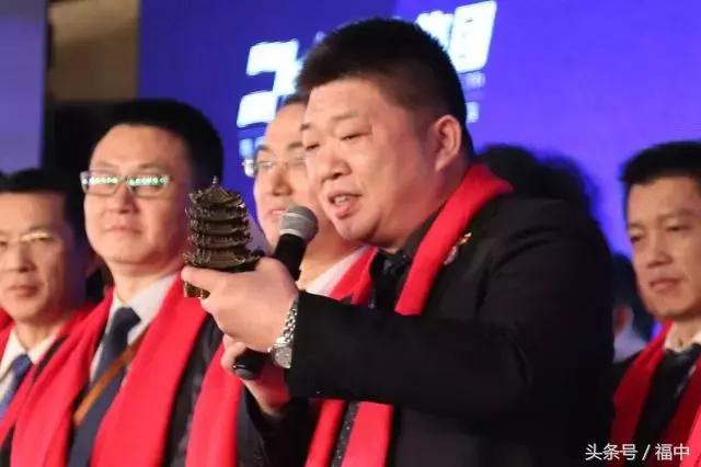 骞翠細琛ㄦ紨鑺傜洰鍗曡繕涓嶈刀绱х湅杩囨潵,骞翠細鏈畬寰呯画瑙嗛