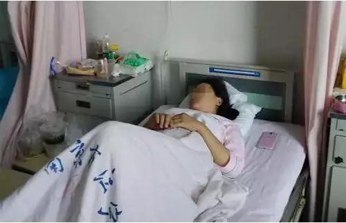 孕妇顺产36天后，莫名掉出“一块肉”，医生检查怒骂老公*兽禽**不如