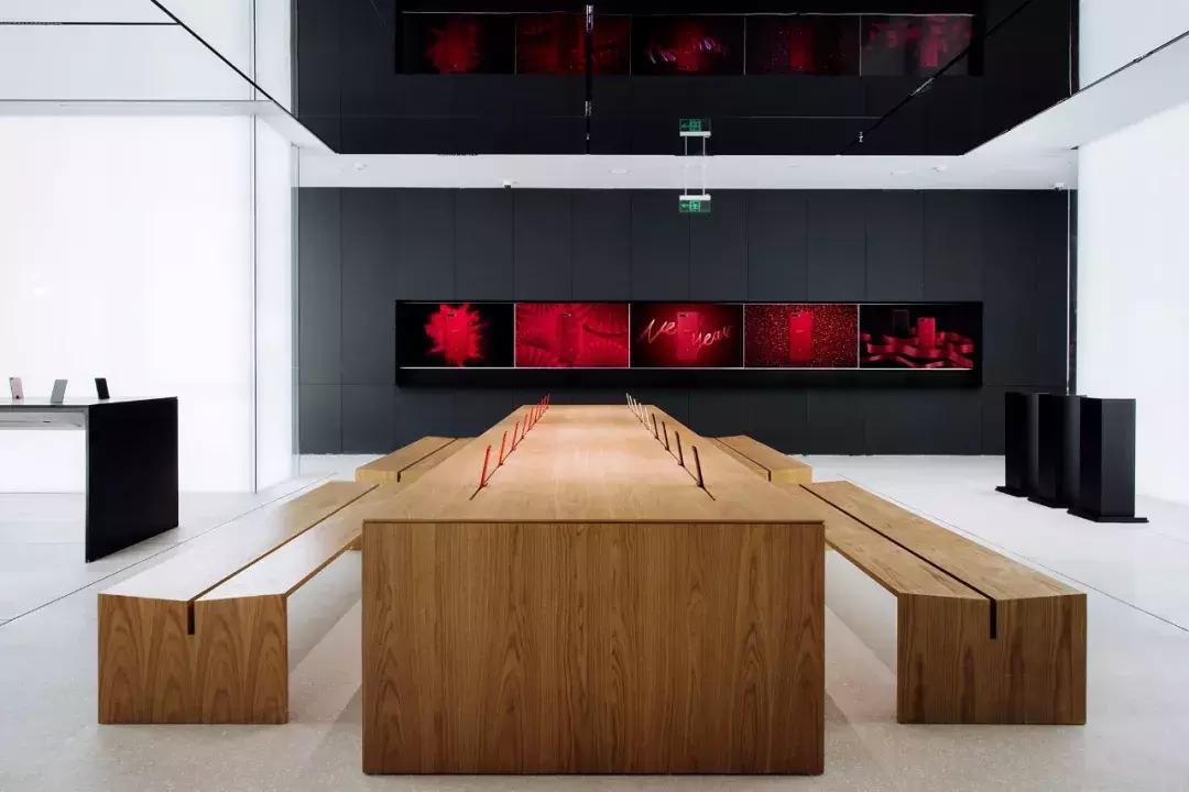 已拥有2亿年轻用户，这个科技品牌的时尚野心有多大？