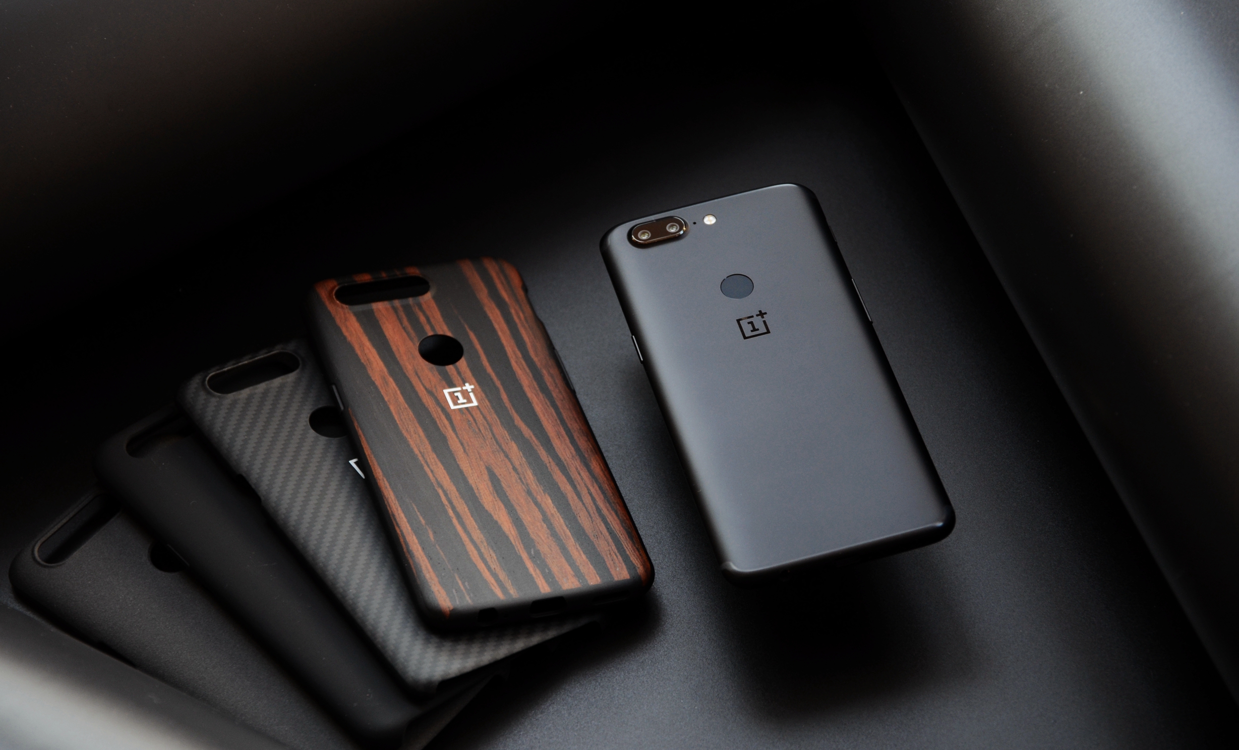 一加新旗舰手机一加5t上手体验,一加5t手机最新曝光