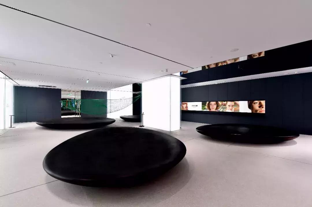 已拥有2亿年轻用户，这个科技品牌的时尚野心有多大？