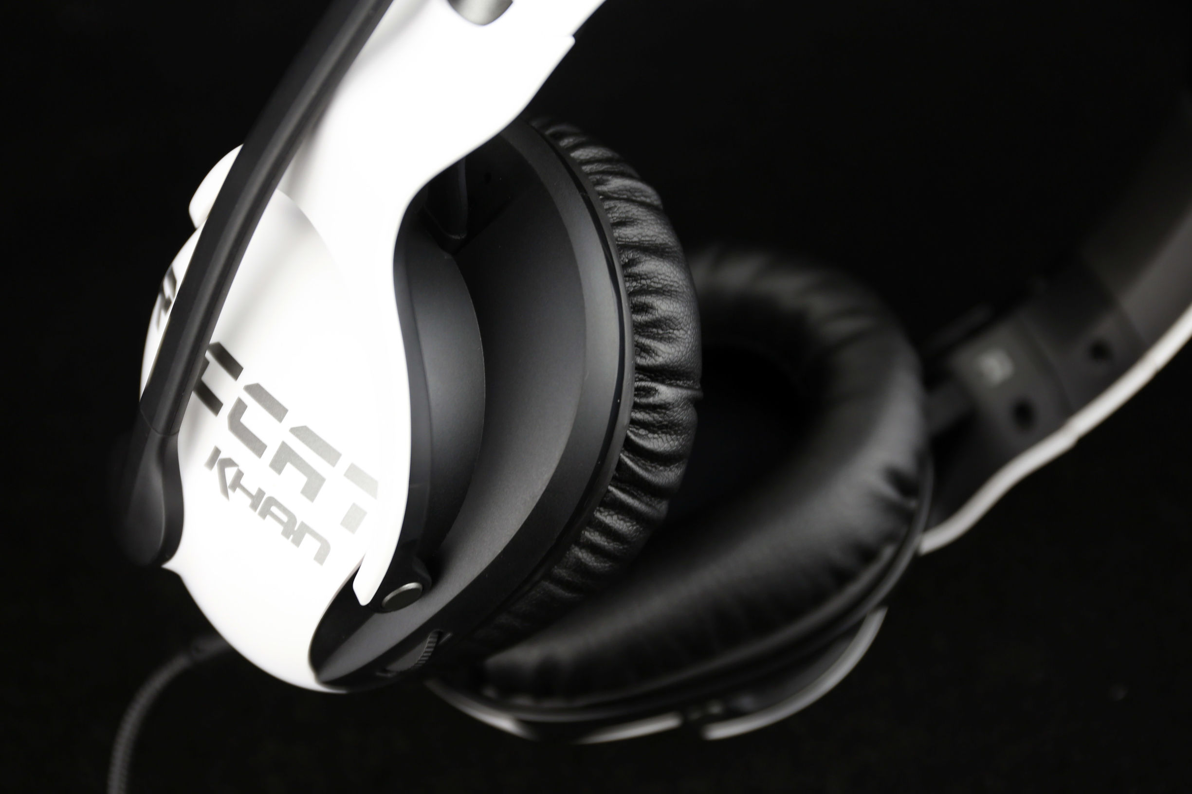 德国人出了一款吃鸡耳机,还有小金标认证!不得不服