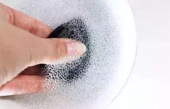 美妆蛋吃粉不,美妆蛋吃粉厉害是怎么回事