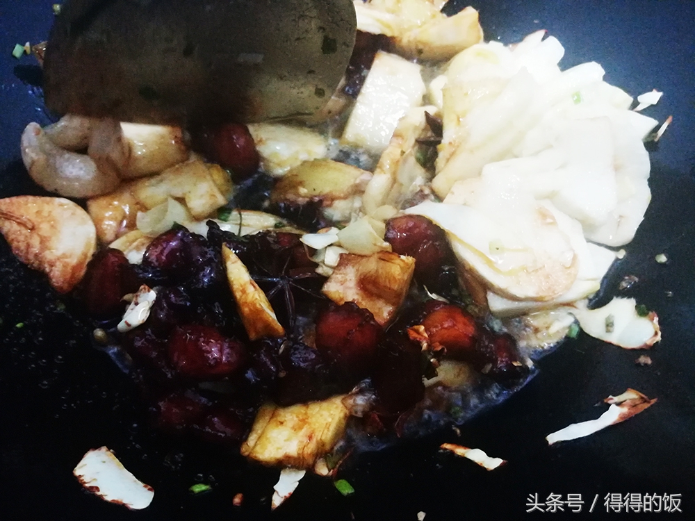 冬笋烧肉和腌菜的做法和步骤,冬笋挖回来怎么吃