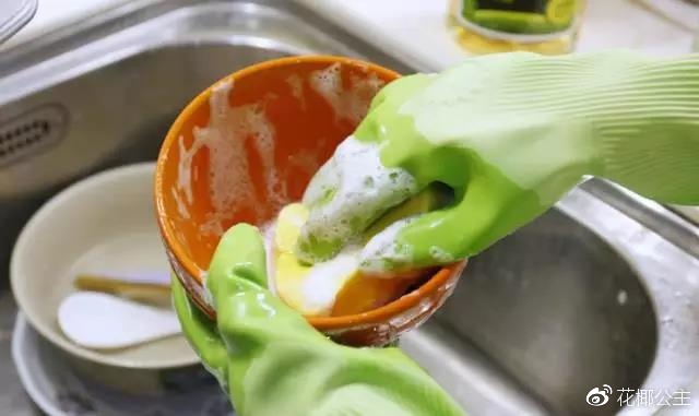 指甲薄脆易断做美甲怎么做,做美甲一般是哪个手指容易劈