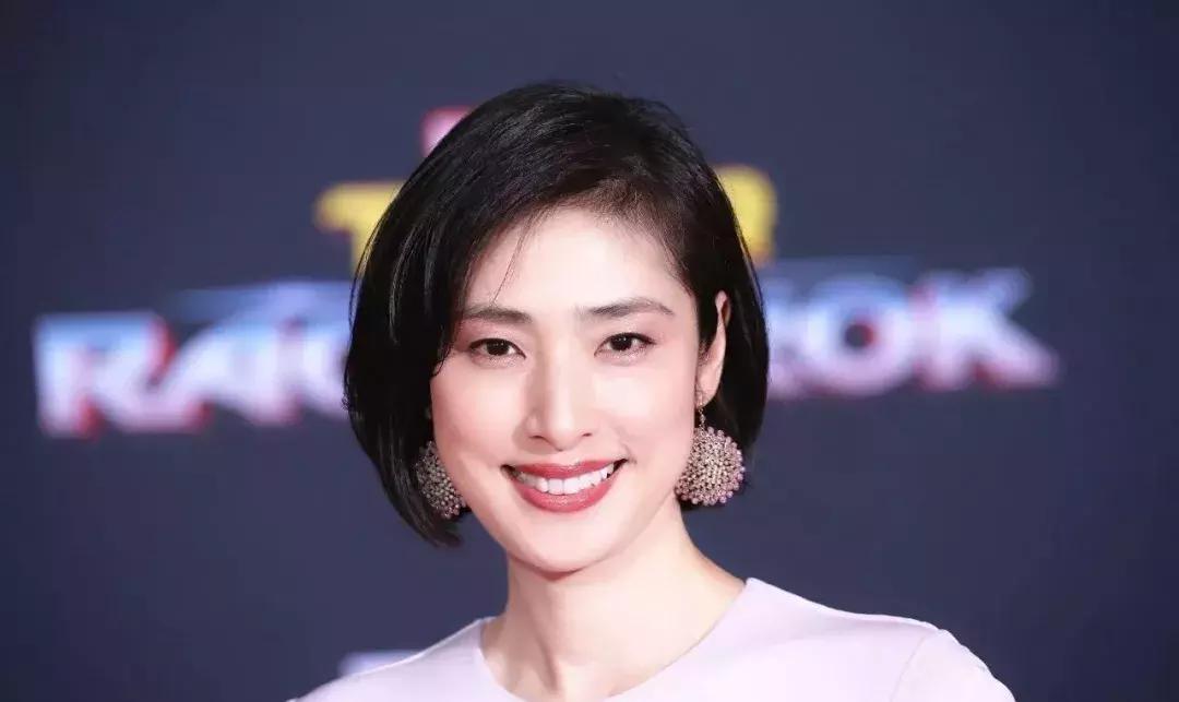 2017年,朋友圈里的人设太多,朋友都不够用了