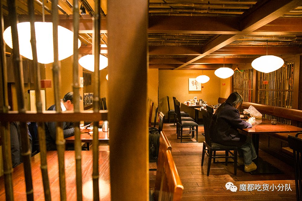 日本铁路公司直营的日料店,会隐身