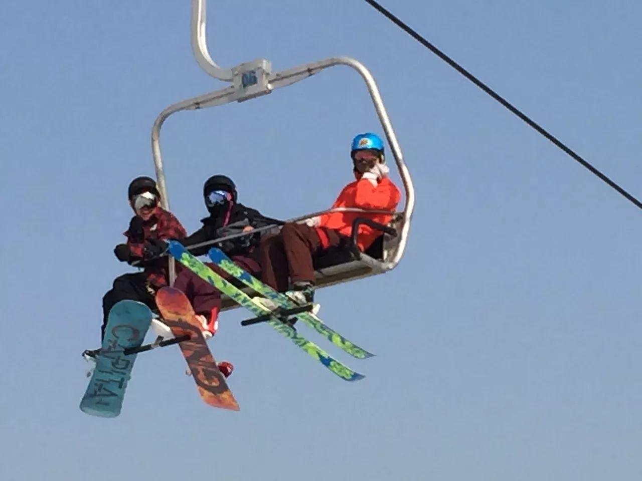 海盗团帮助路飞,海盗帮