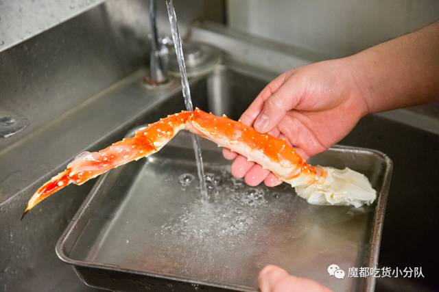 日本铁路公司直营的日料店,会隐身