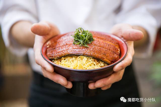 日本铁路公司直营的日料店,会隐身