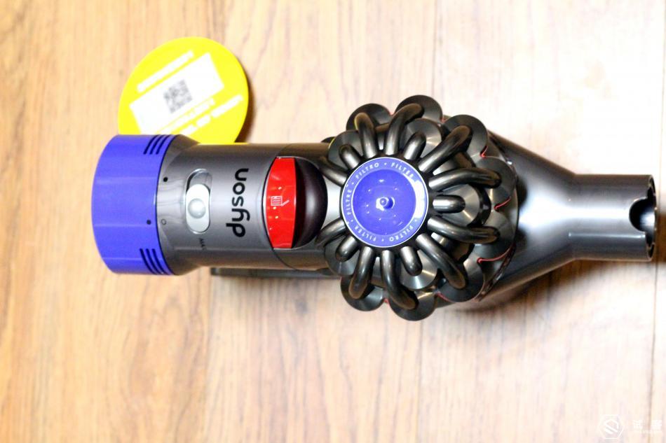 戴森手持式吸尘器测评,戴森吸尘器无线v10