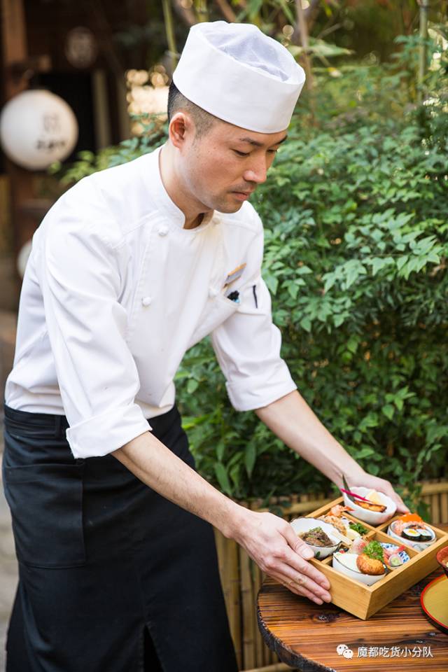 日本铁路公司直营的日料店,会隐身