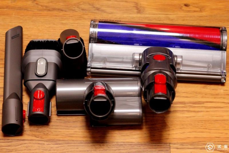 戴森手持式吸尘器测评,戴森吸尘器v7fluffypro价位