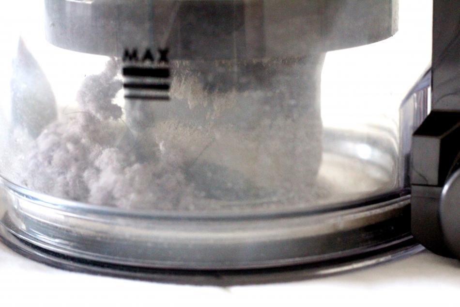 戴森手持式吸尘器测评,戴森吸尘器无线v10