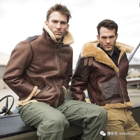 皮衣看起来一块亮一块暗,皮衣看起来不亮