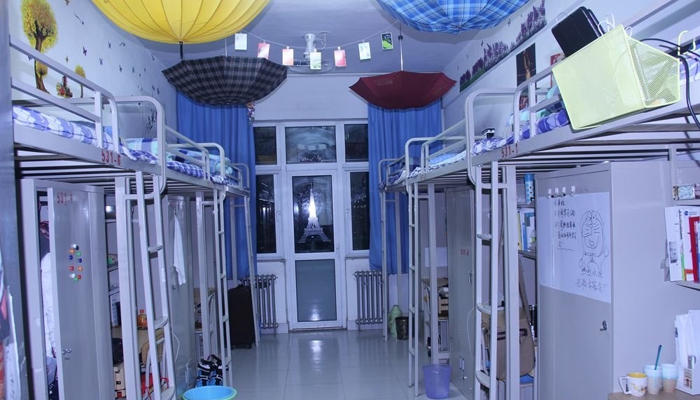 娌瑰槾婊戣垖,娌瑰槾婊戣垖鐨勭敓娲婚噷