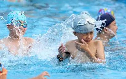 昆明呈贡区游泳馆游泳价格表,昆明游泳馆在什么地点