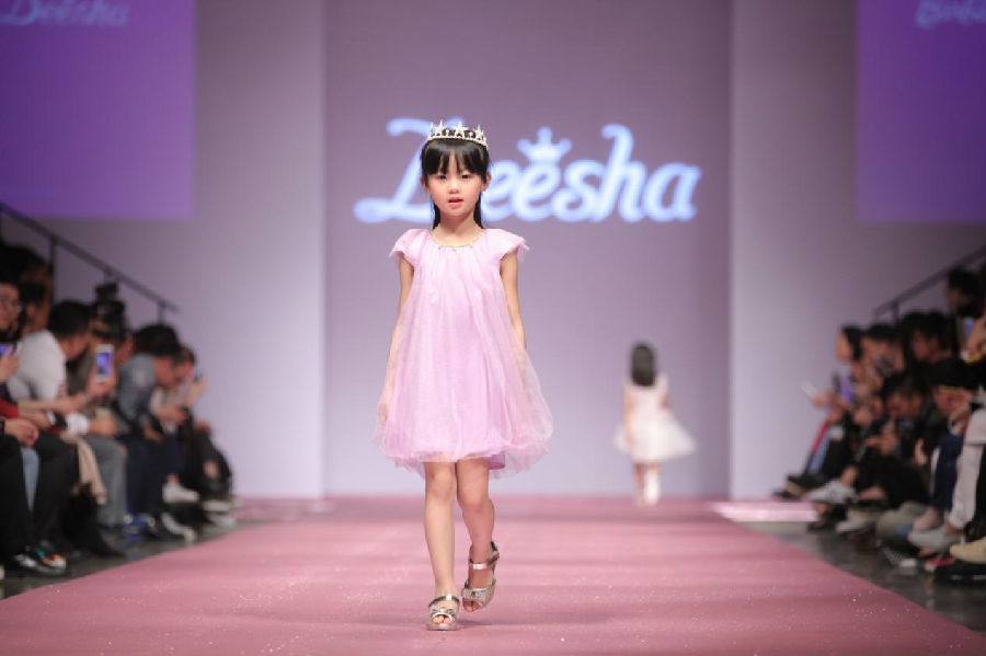 笛莎X芭比跨界发布秀暨2016上海国际儿童时装周圆满落幕