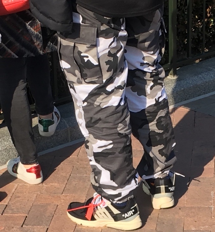 迪士尼的椰子鞋,巴黎世家很像椰子的鞋