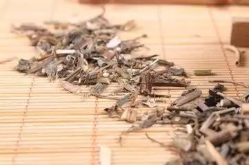 独评外企加速抢滩国产中药被动挨打