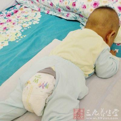 宝宝睡觉出汗多半夜哭闹怎么办,5岁孩子睡觉出汗好还是不出汗好