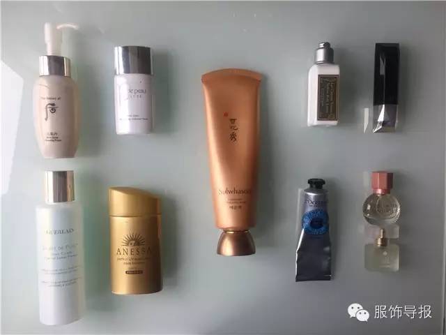 出门旅行必备化妆包,出游化妆包怎么选择