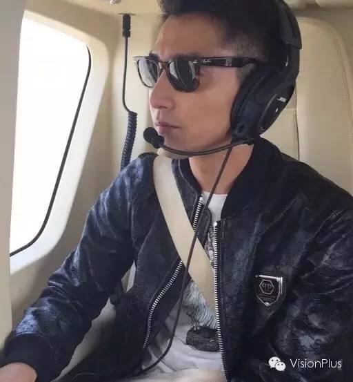 如果要推荐一副100年不会过时的百搭墨镜，我选这支雷朋~|Wayfarer专题