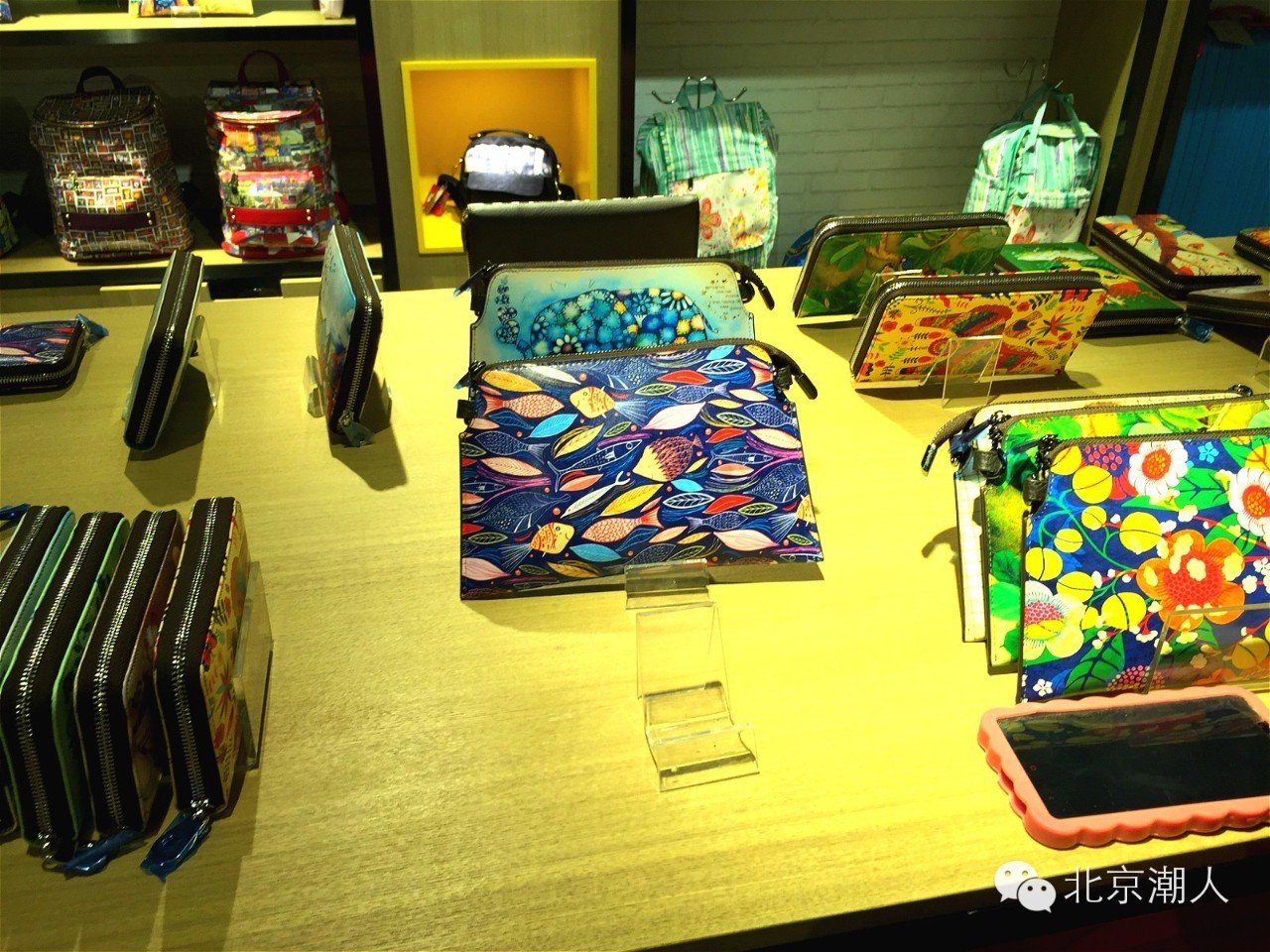 可爱的小书包、环保袋和糖果包，终于找到一个让一家人都能变潮的心水饰品店...