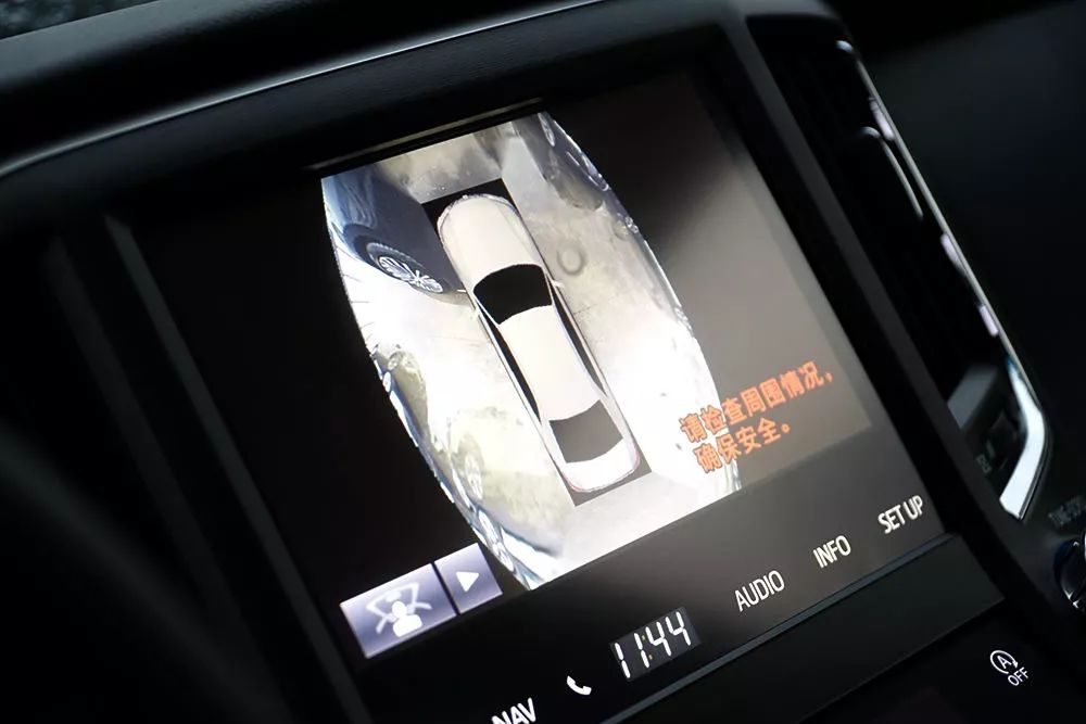 汽车导购丰田汽车,新款丰田皇冠购车手册