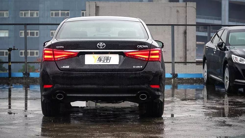 汽车导购丰田汽车,新款丰田皇冠购车手册