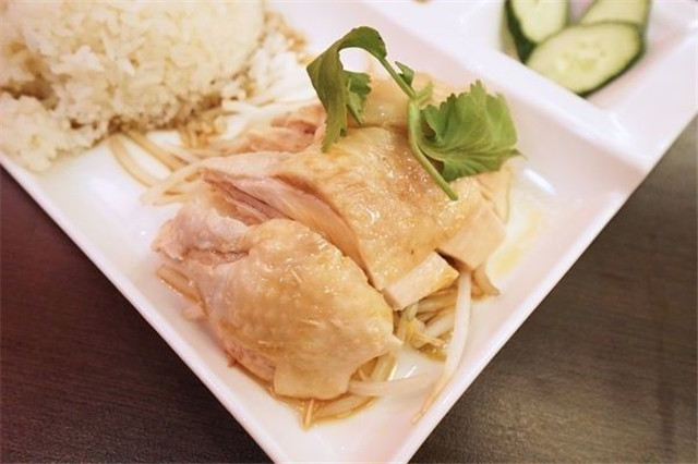 桃园中坜这家星马料理餐厅“海南鸡”超级滑嫩Q弹!