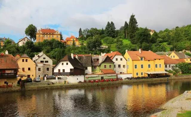 恋与制作人能玩到头吗,恋与制作人相伴时光