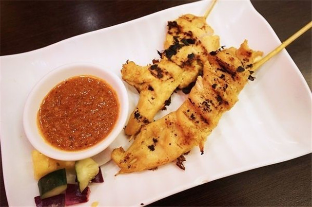 桃园中坜这家星马料理餐厅“海南鸡”超级滑嫩Q弹!