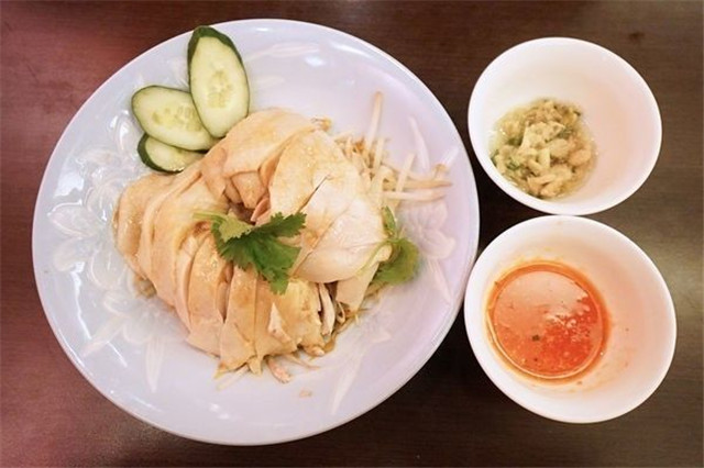 桃园中坜这家星马料理餐厅“海南鸡”超级滑嫩Q弹!