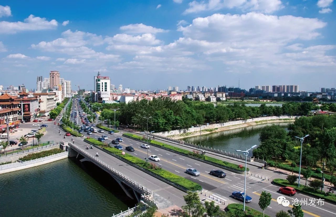 城在林中人在景中,城在园中人在景中