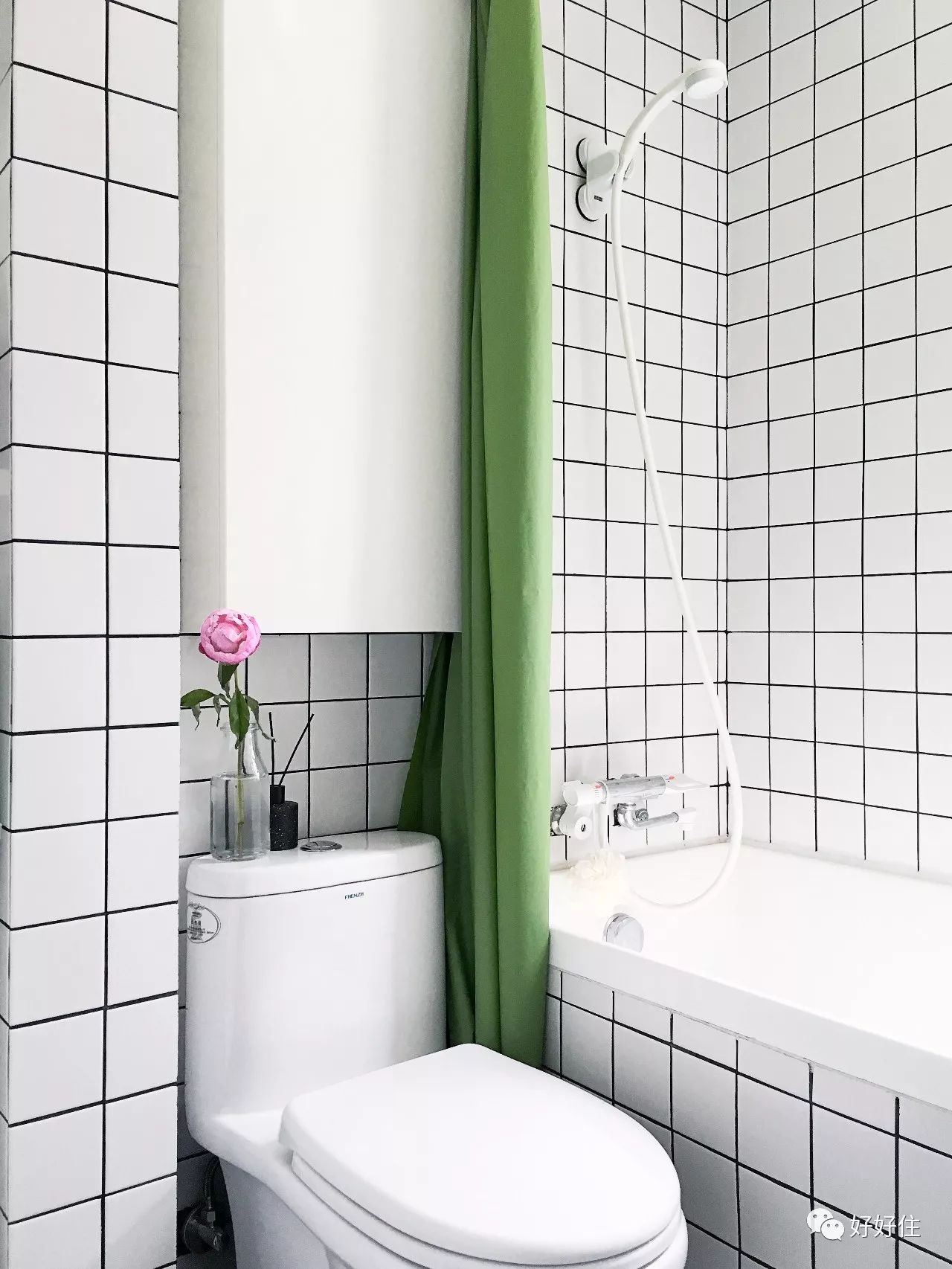 大冬天适合泡个凉水澡真是爽啊,冬天泡个热水澡舒服的窝在被窝里