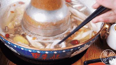 天冷了火锅肯定是不二之选了,适合天冷的火锅