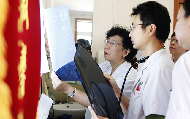 「直通*会两**」巡诊、送药……进家庭朝阳老年人挂号、就医还将有绿色通道！