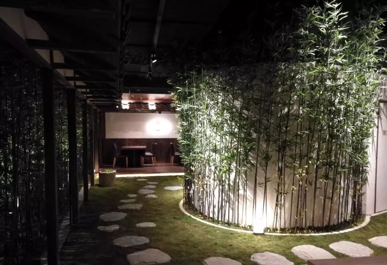 你就像那冬天里的一把火，浓浓汤底温暖了我～冬日暖锅合集来了！