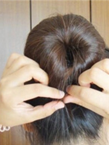 温柔风清新发型长发扎法,长发女生发型扎法学生简单又好看