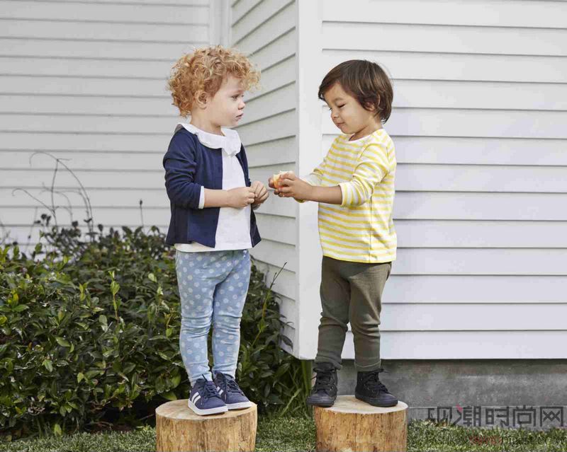 优衣库lifewear杂志哪里购买,时尚与科技服装