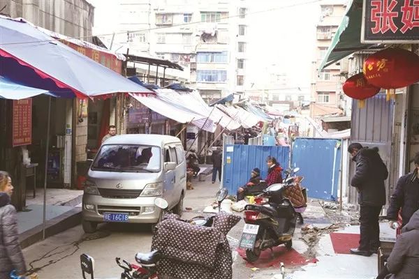 快看油价大变化,油价终于降了车主请注意