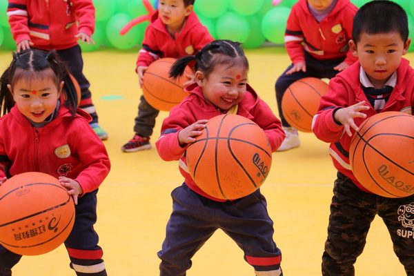 巧家县贝贝教育集团直播,巧家教育文艺晚会