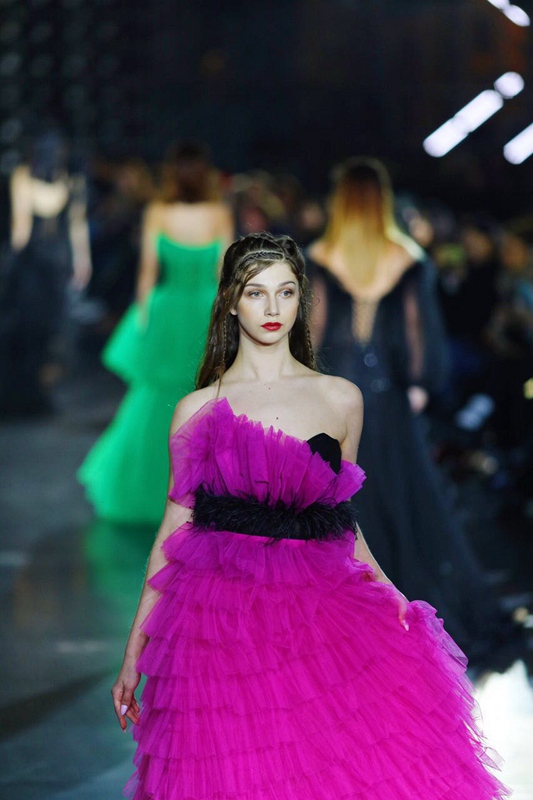 哈尔滨时装周以时尚之名为奥运,秀场直击哈尔滨时装周精彩绝伦