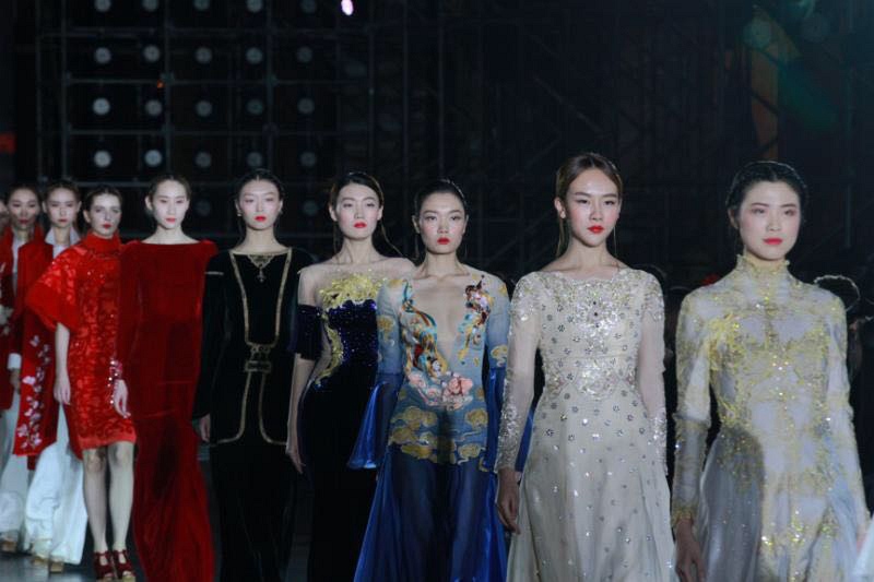 哈尔滨时装周以时尚之名为奥运,秀场直击哈尔滨时装周精彩绝伦