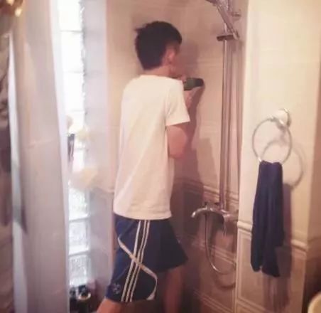 手机丢了定位挨家挨户找到,手机丢了定位又找到了怎么解锁